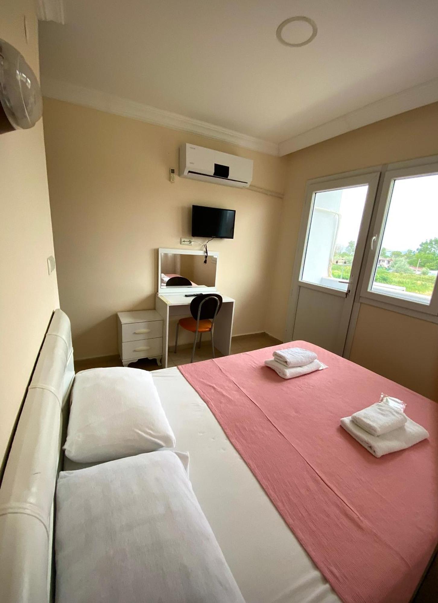 Mandarin Beach Hotel Gumuldur Exterior photo